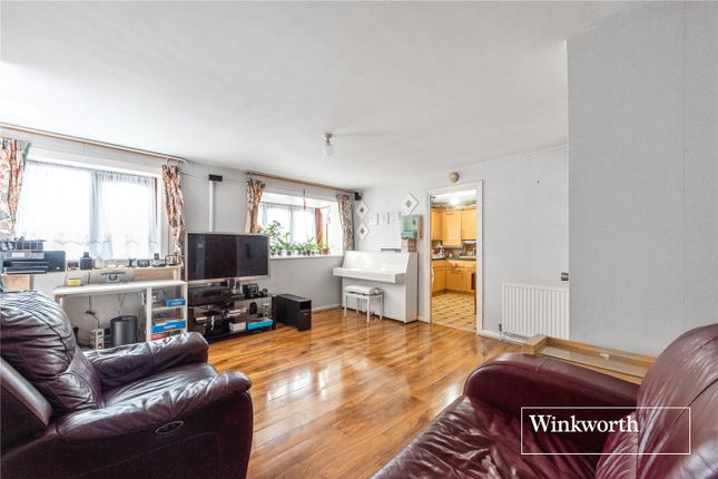 Thumbnail Flat for sale in Dale Grove, North Finchley, London