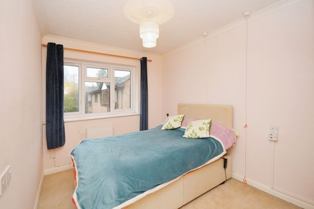Maisonette for sale in Forge Close, Hayes, Bromley