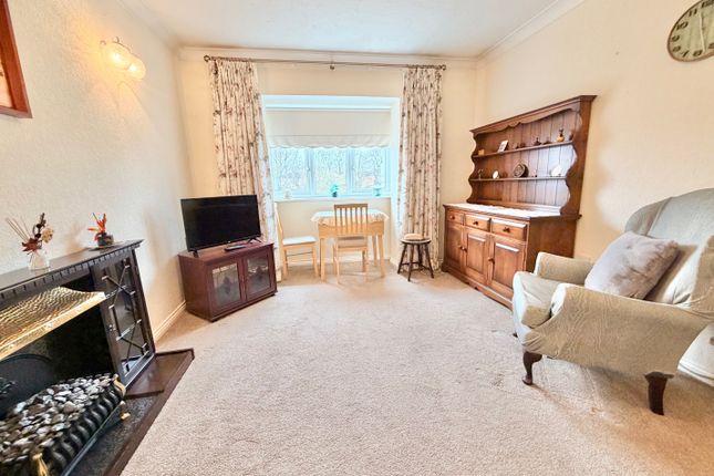 23, CUNNINGHAM CLOSE, CHADWELL HEATH, ESSEX photo 2