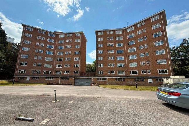 Flat 56 Mildenhall, 25 - 27 West Cliff Road, Bournemouth photo 3