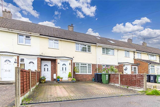 Thumbnail Terraced house for sale in Daggsdell Road, Warners End, Hemel Hempstead, Hertfordshire