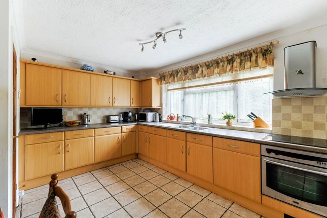 Springfields, Station Road, Great Shefford photo 4