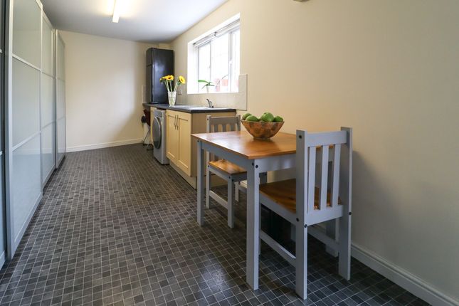 28 Deas Road, South Wootton, Norfolk photo 3