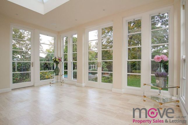 32 Sydenham Road North, Cheltenham photo 3