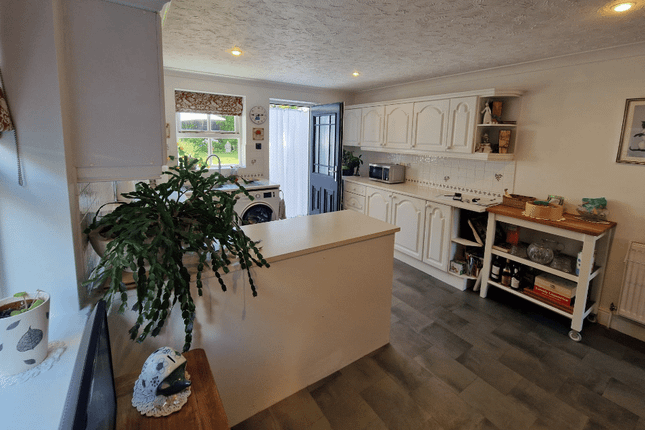 32, Elwin Road, Colchester photo 4