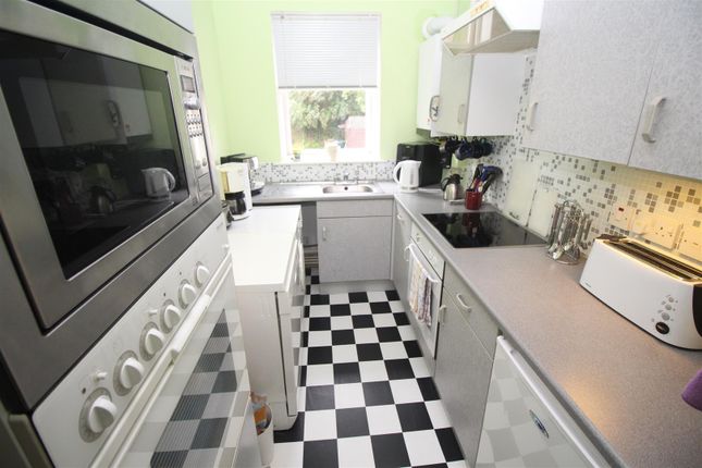 102, Poplar Street, Greenock photo 4