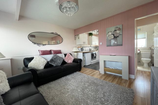 437, California Sands, Great Yarmouth photo 5