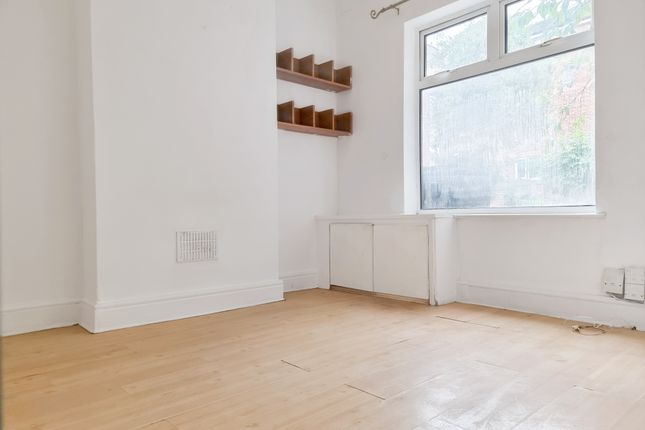 61 Hibbert Street, Luton photo 3
