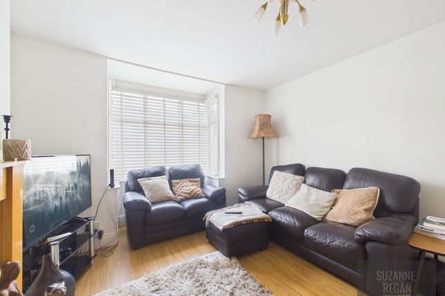 62 Winifred Avenue, Coventry photo 3