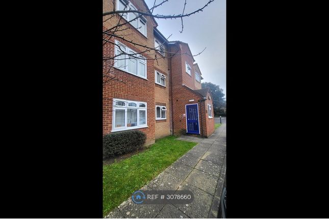 Studio flat on Maidenhead, £1,100/mo