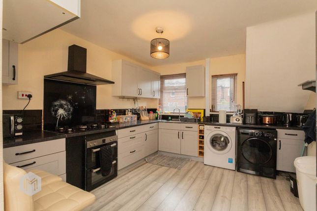 28 Bradley Avenue, Salford photo 3