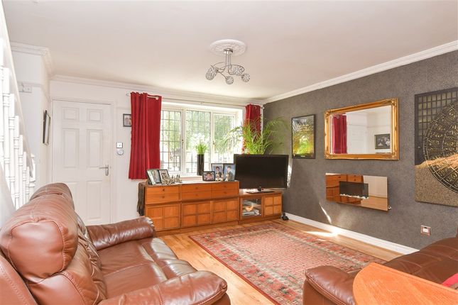 Falkland Place Walderslade Woods, Chatham photo 2