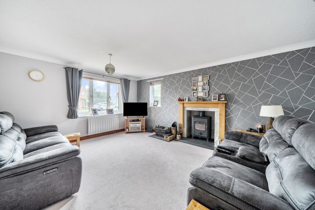 5, Withy Avenue, Welshpool photo 3
