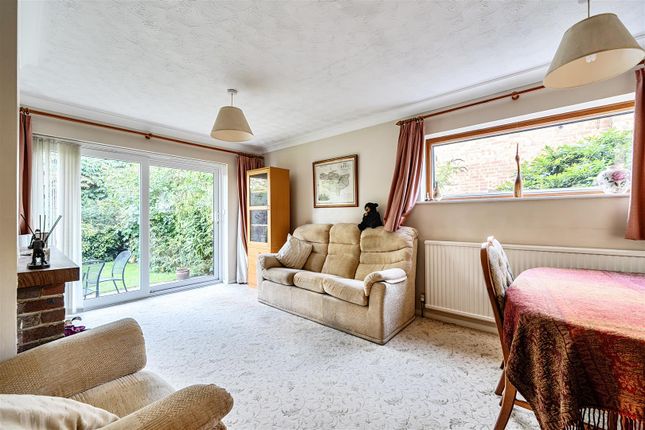 3, Horseshoes Lane, Maidstone photo 2