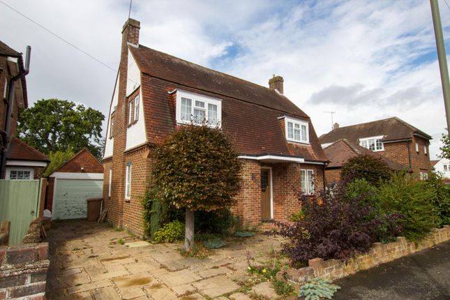 10, Briar Way, Guildford photo 2