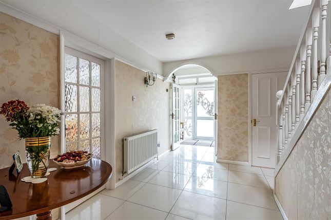 143, Sandy Lane, South Cheam photo 4
