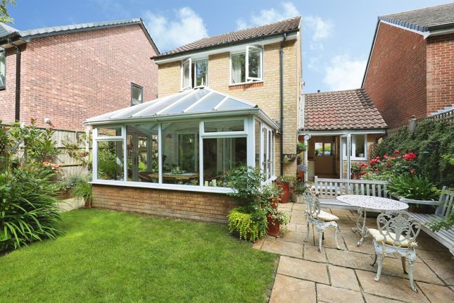 5, Birdhaven Close, Warwick photo 5