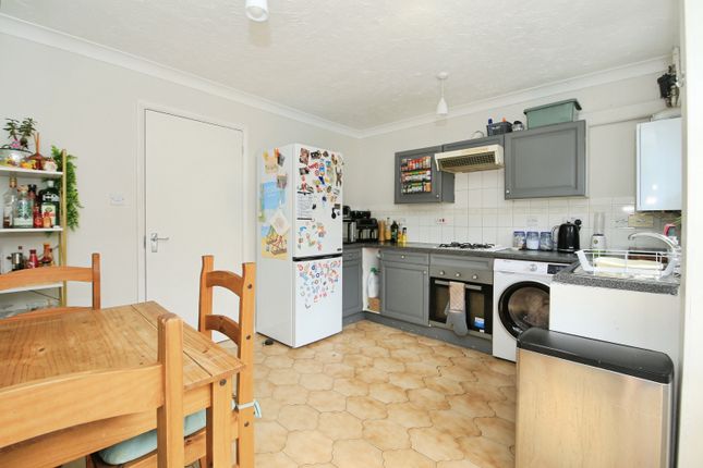 10, Otterbrook, Peterborough photo 4