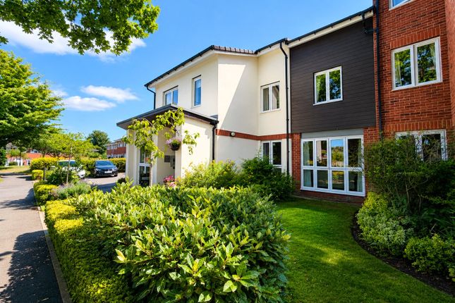 Apartment 14, Awdry Court, 15, St. Nicolas Gardens, West Midlands photo 2
