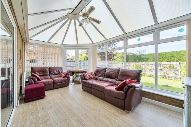 10, Fir Tree Close, Eastleigh photo 4