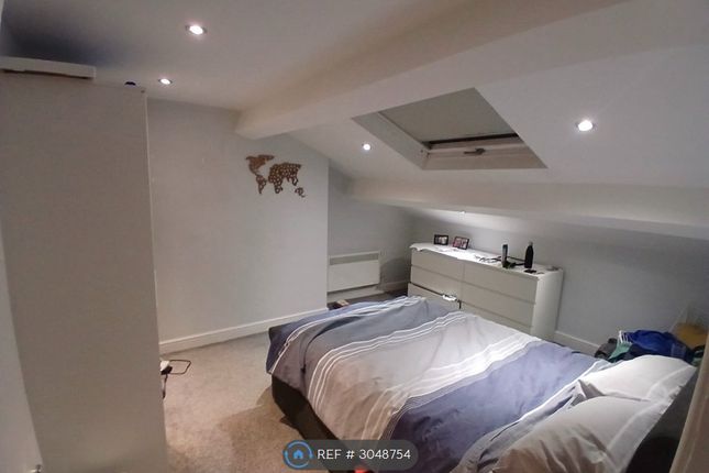 B Hall St, Stockport photo 5