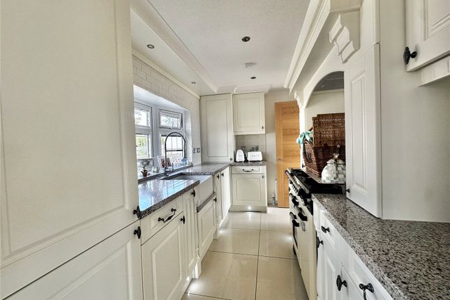 2, Fleur de Lys Park, Pilley photo 3