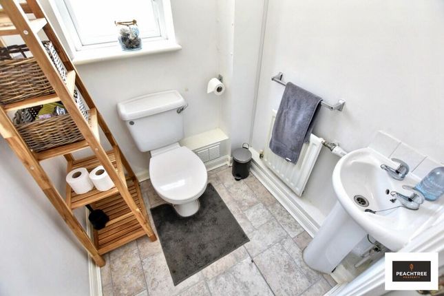 99, Nethergreen Crescent, Renfrew photo 4