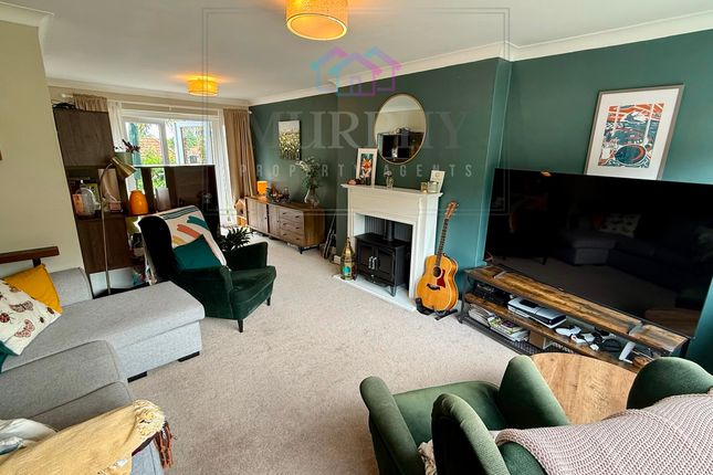 49 Cherry Tree Road, Wakefield photo 3