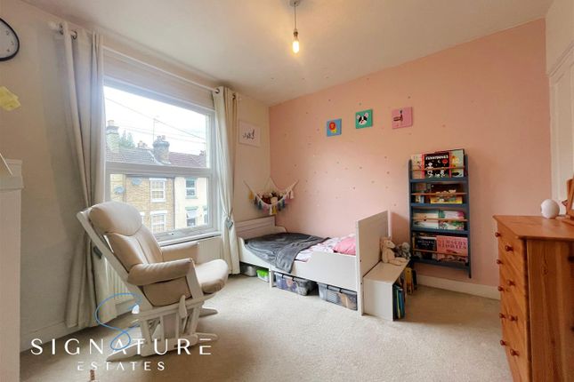 Terraced house for sale in Shaftesbury Road, Watford