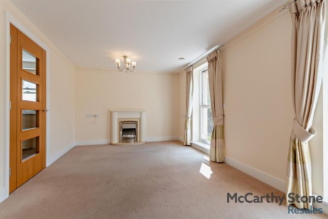 37 Cartwright Court, 2 Victoria Road, Malvern photo 4