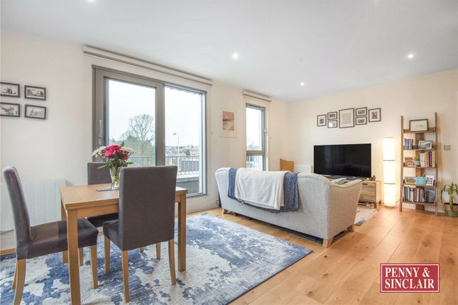 Flat for sale in Newtown Road, Henley-On-Thames