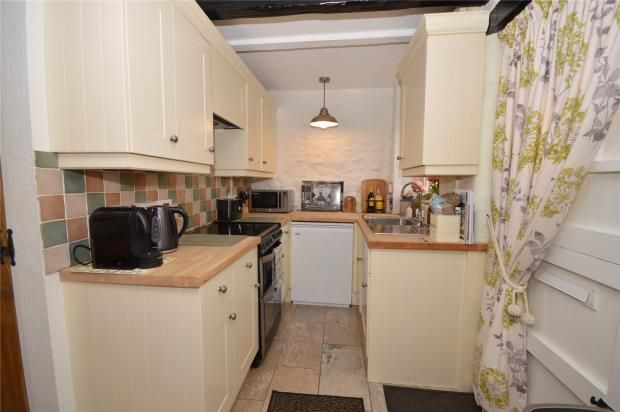 3 Bed End Terrace House For Sale In Castle Cottages Castle Lane
