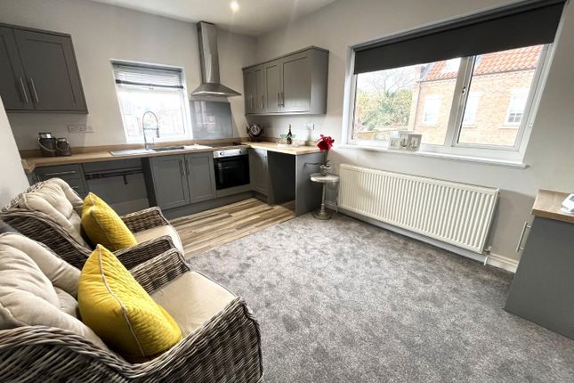 Thumbnail Flat to rent in Church Street, Bawtry, Doncaster