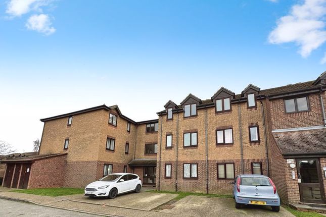 Campernell Close