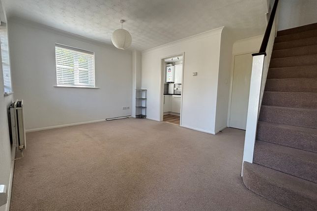 1 Lark Vale, Aylesbury photo 4