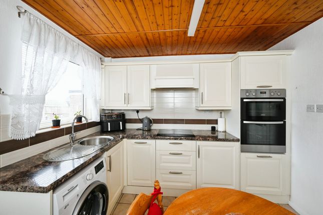 91, Elvaston Road, Chesterfield photo 3