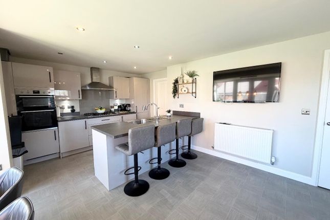 76, Sinderby Lane, Middlesbrough photo 5