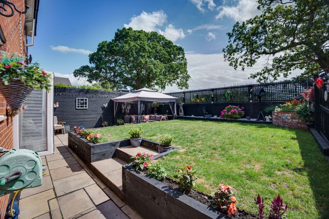 44 Lee Place, Sandbach photo 4