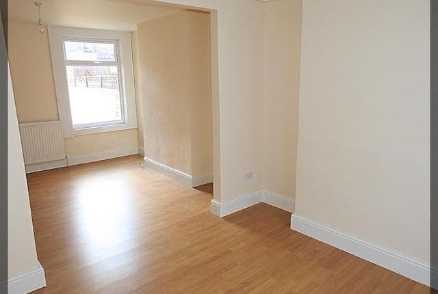 Orpington Villas Hull East Riding Of Yorkshire Hu9 2 Bedroom Terraced House For In Orpington Villas Hull East Riding Of Yorkshire