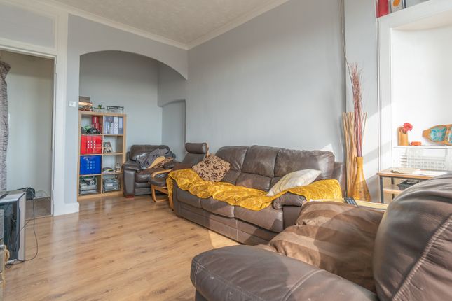 Flat for sale in Broadloan, Renfrew