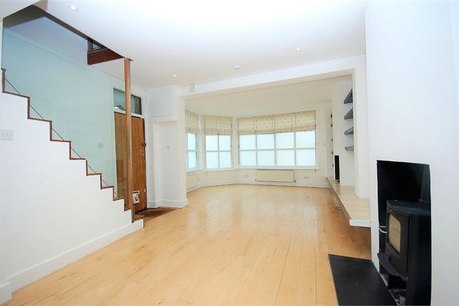 Cottage for sale in Kilburn Lane, Queens Park, London