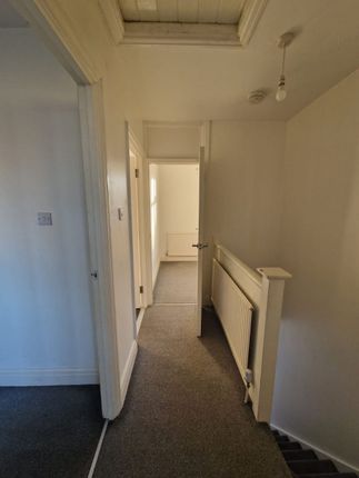 52 Park Road, Enfield photo 5