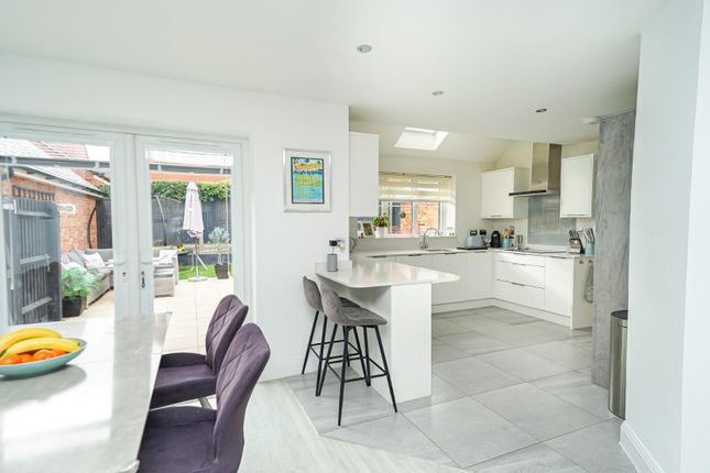 4, Brookfields, Milton Keynes photo 3