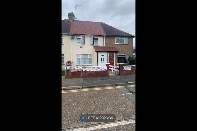 Thumbnail Terraced house to rent in Beeches Road, Sutton