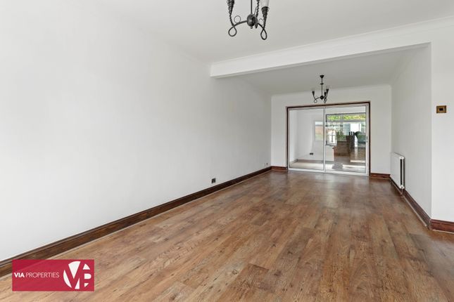 1, Varney Close, Waltham Cross photo 2