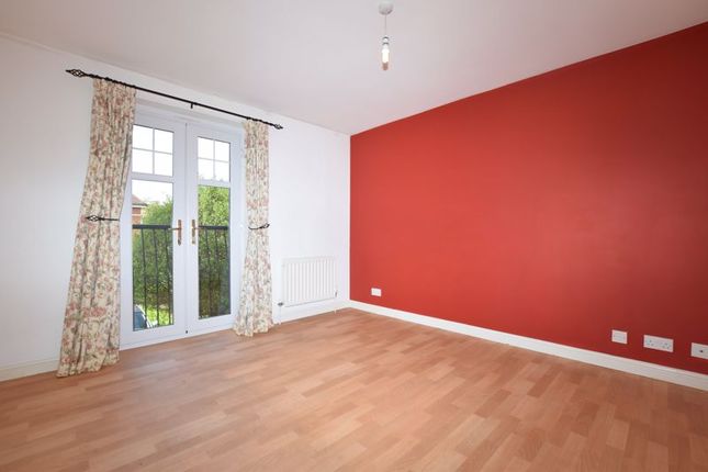 9 Sandringham Court, Admiral Way, Maidstone photo 3