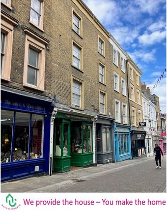 Flat to rent in Church Alley, High Street, Gravesend