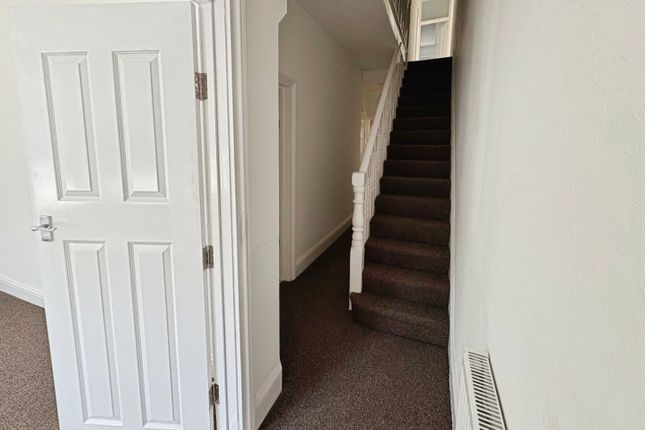 43, Gordon Road, Southend-On-Sea photo 2