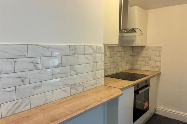 Flat 3, 105, Blackburn Street, Radcliffe photo 5