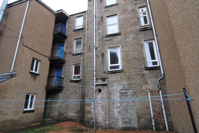 Thumbnail Flat to rent in Albert Street (East), Dundee